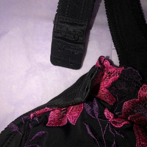 🌟Ashley Stewart Plus Size Full Coverage Black Bra - Picture 5 of 6